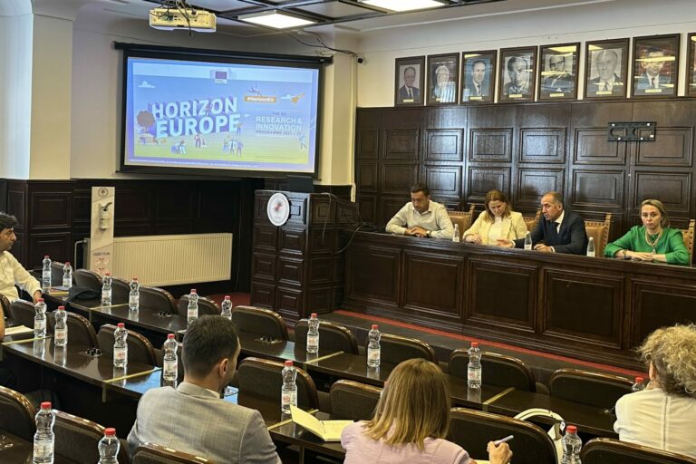 187434A1-2B1B-480D-9C7D-8615A97C9FAE